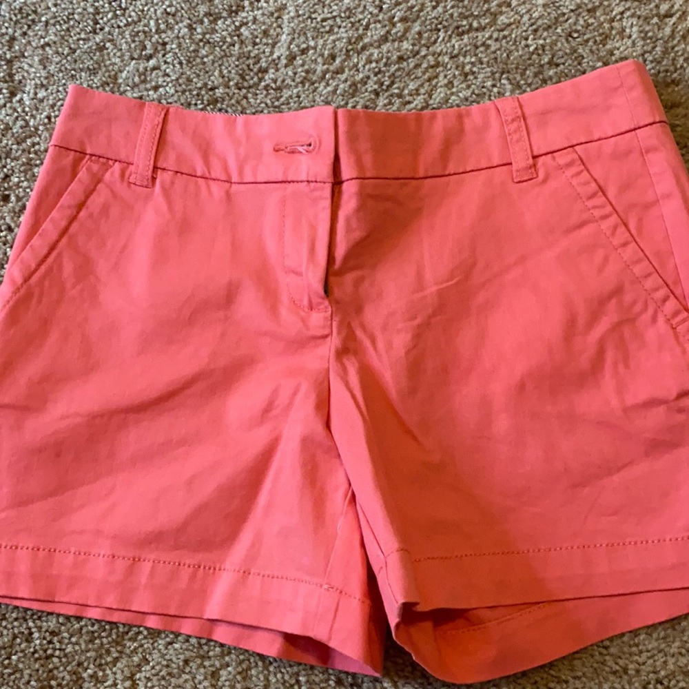 Size 2 petite crown and ivy shorts